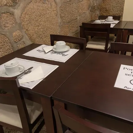 Alojamento de Acomodação e Pequeno-almoço Paço Lafões 3*