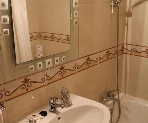 Alojamento de Acomodação e Pequeno-almoço Paço Lafões Termas de São Pedro do Sul